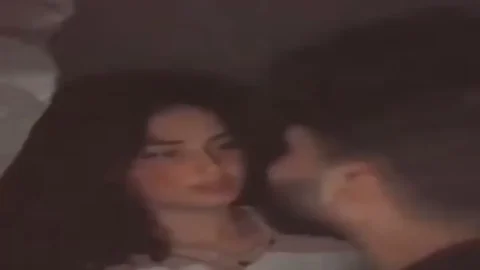 Lahore Couple Kissing and Boobs Sucking in Car
